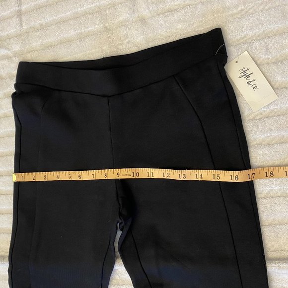 Pull-on stretchy pants with side ankle snap detail - NWT - Picture 11 of 16